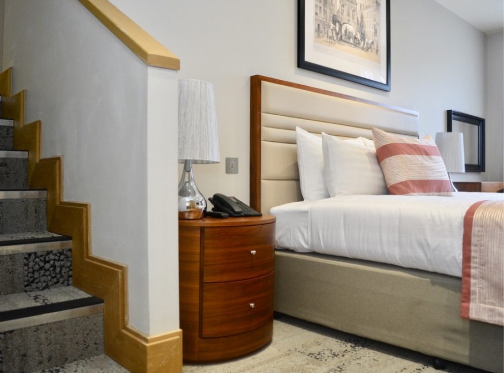 4 Bedroom Deluxe - Belsize Road Serviced Apartment