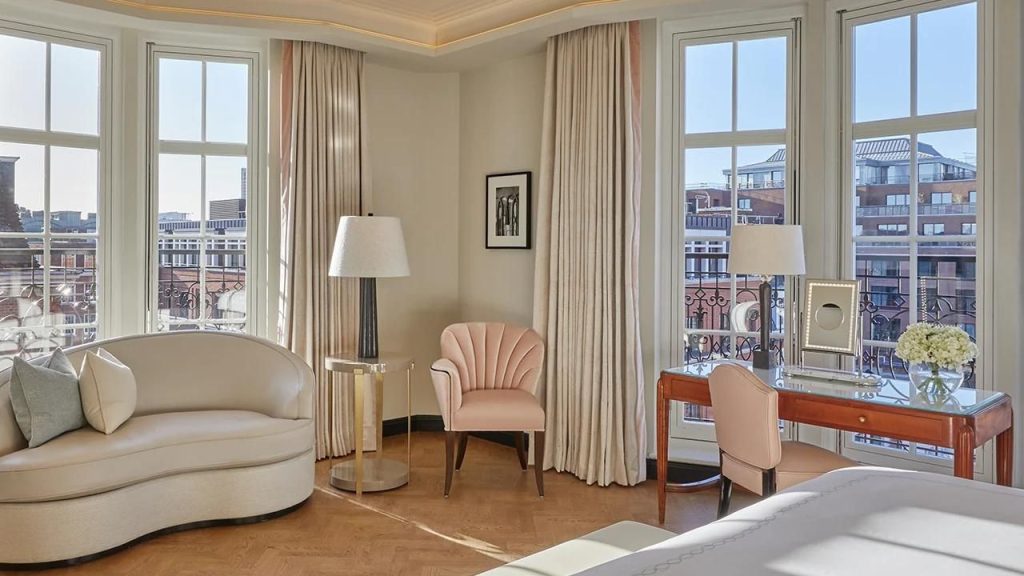 claridge's inside view