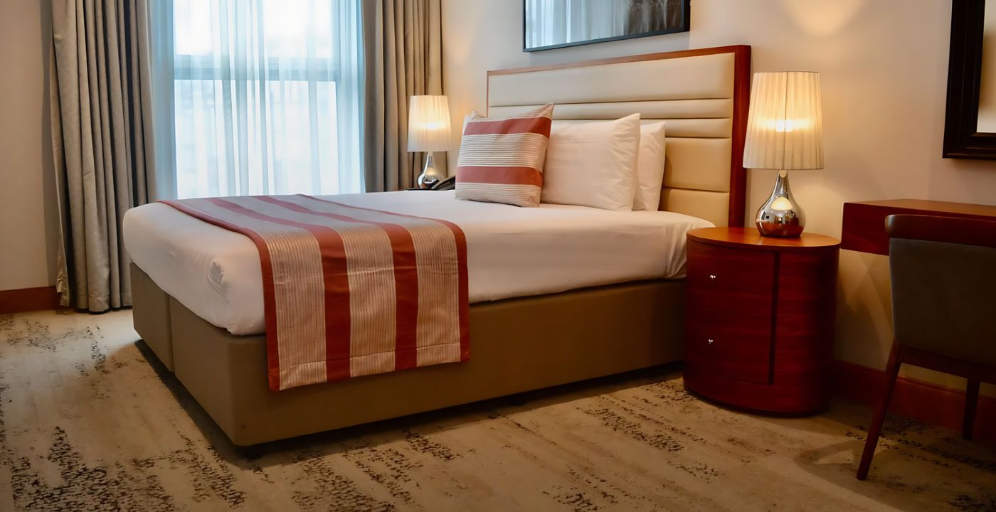 1 Bedroom Super Deluxe Serviced Apartment With Desk & Co-Working Space (3)